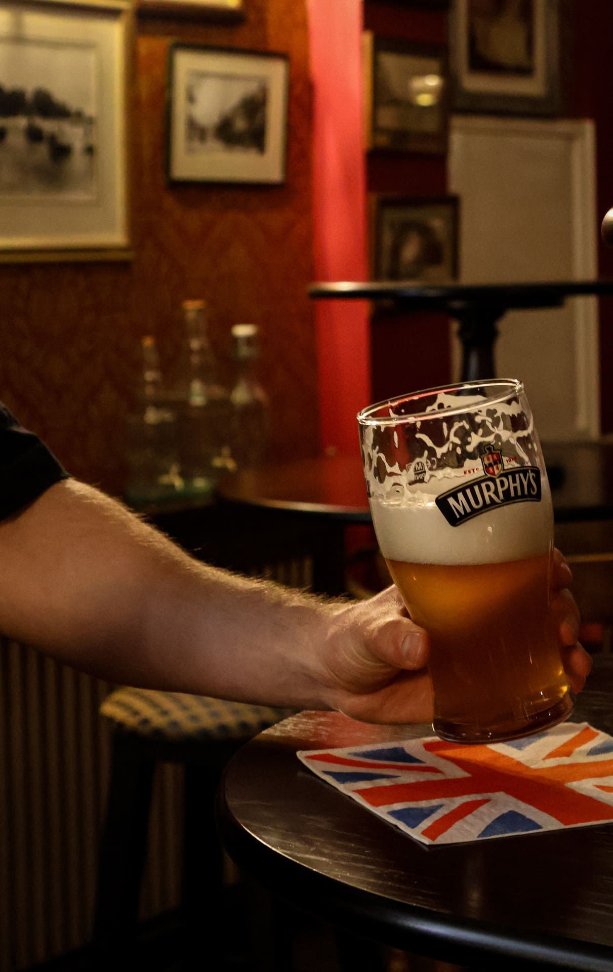 Wnętrze Royal Pub Poznań — 14